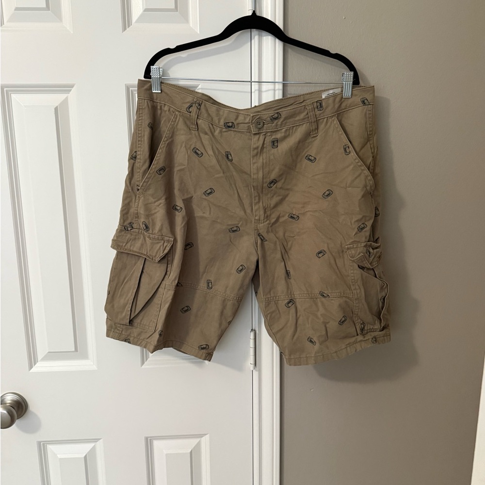 Tan Cargo Shorts with Beer Can Pattern - 36 Regular